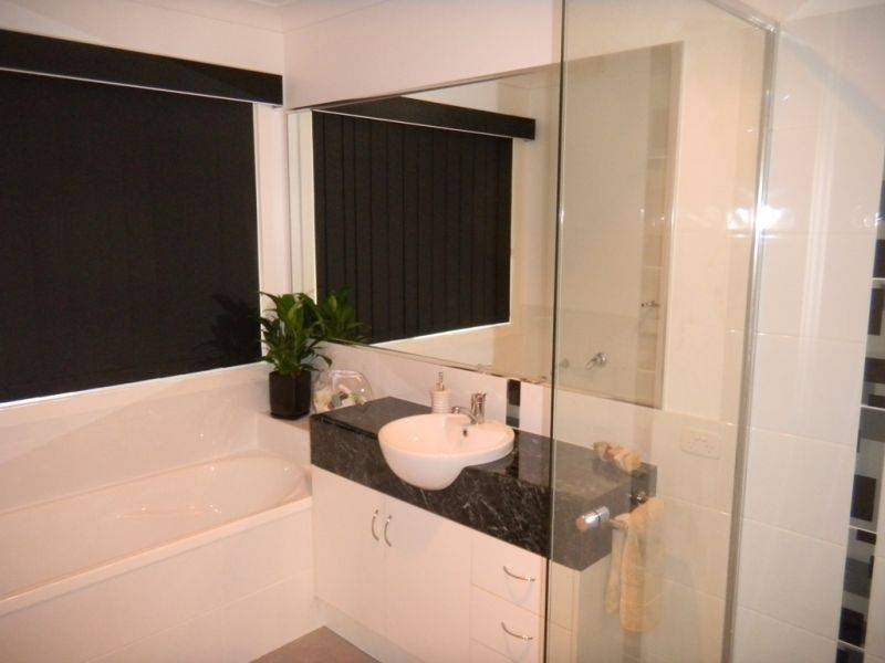 52 Hilltop Avenue, Southside QLD 4570