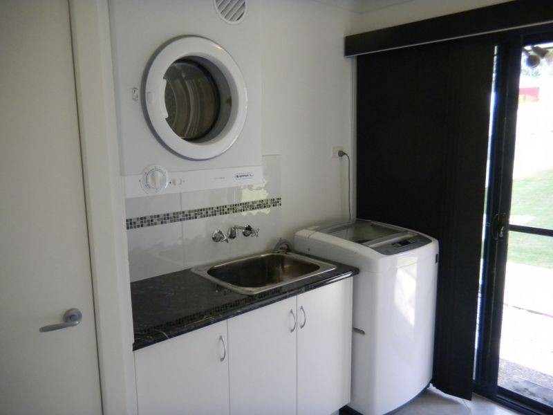 52 Hilltop Avenue, Southside QLD 4570