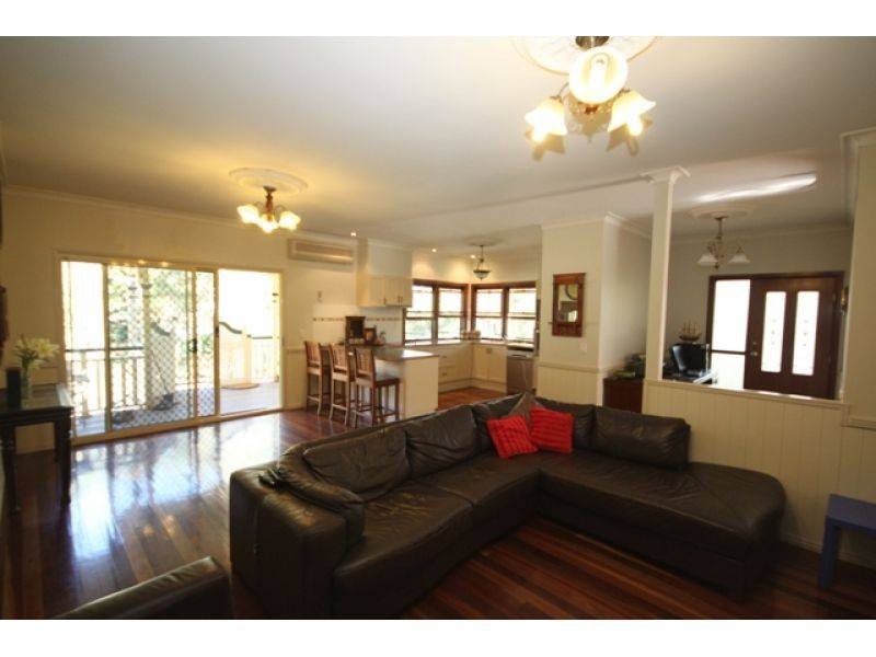 15 Matthew Road, The Palms QLD 4570