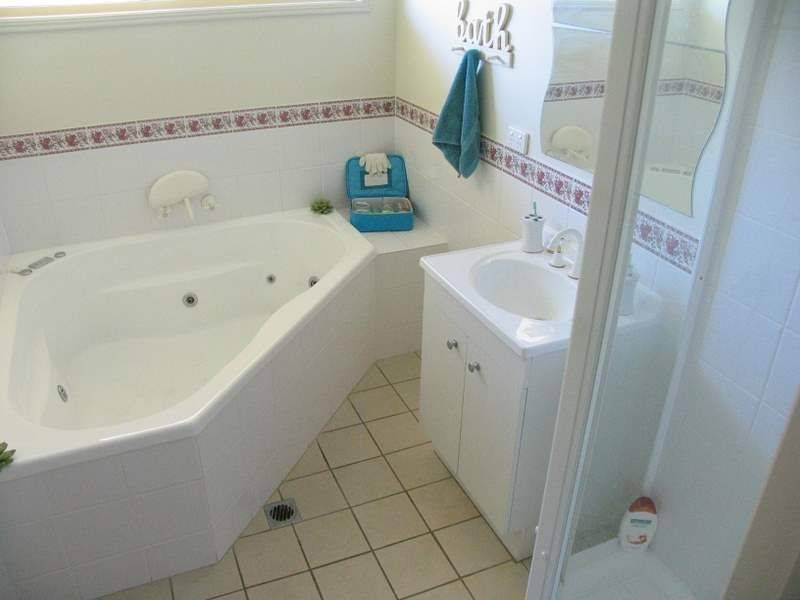 27 Lily Street, Southside QLD 4570