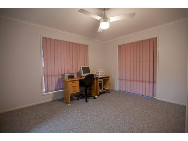 142 Enterprise Road, Veteran QLD 4570