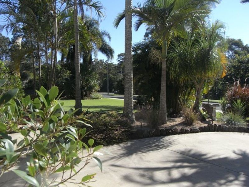 2 Rose Road, Southside QLD 4570