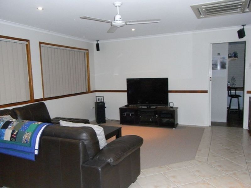 2 Rose Road, Southside QLD 4570