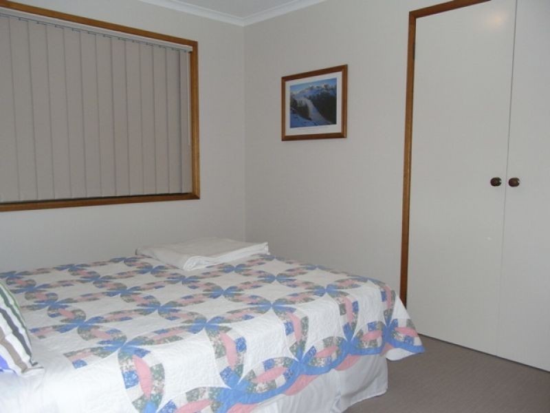 2 Rose Road, Southside QLD 4570