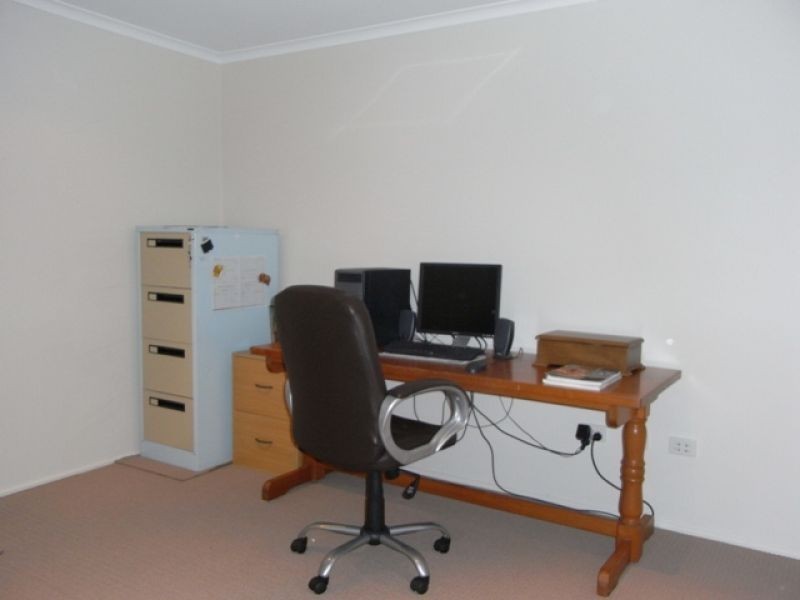 2 Rose Road, Southside QLD 4570