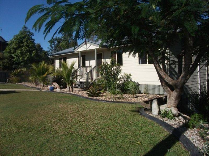 5 Melaleuca Court, Southside QLD 4570