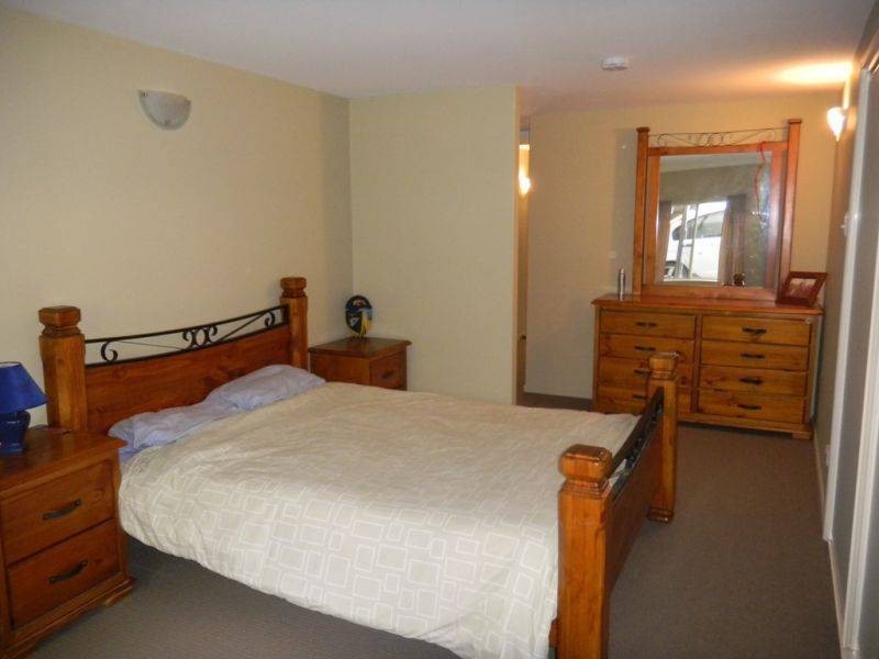 5 Melaleuca Court, Southside QLD 4570