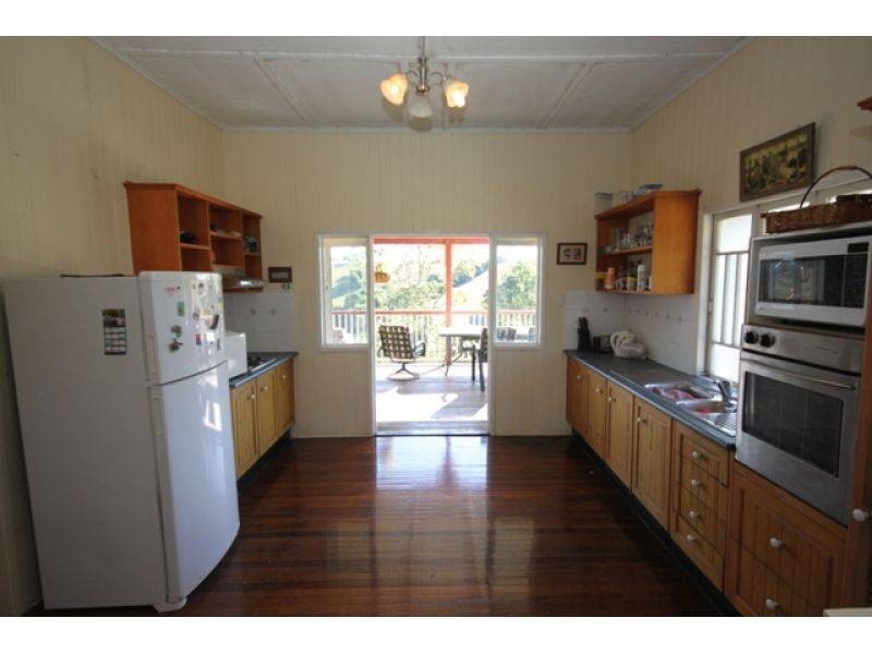 171 Hood Road, Veteran QLD 4570