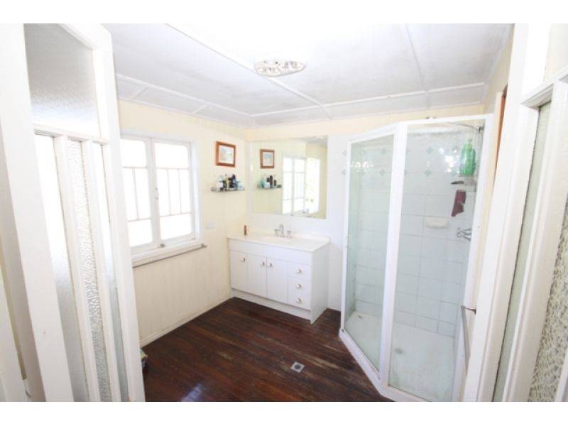 171 Hood Road, Veteran QLD 4570