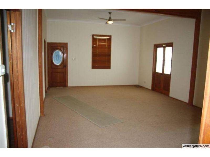 710 Old Goomboorian Road, Veteran QLD 4570