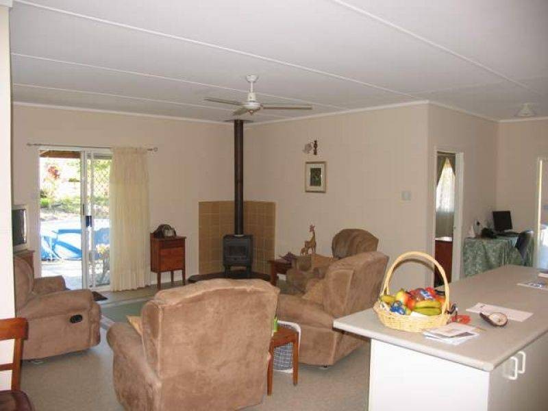 197 Stephan Road, Goomboorian QLD 4570