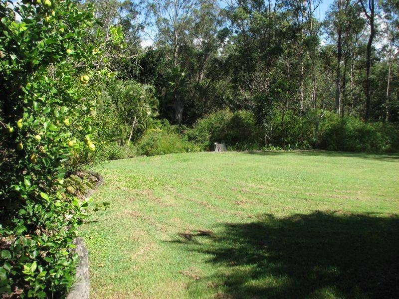 138 Deans Road, The Palms QLD 4570