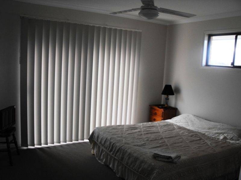 1 Grosvenor Court, Southside QLD 4570