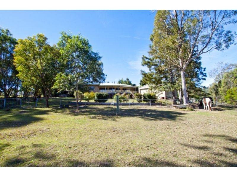 9 Megan Road, Southside QLD 4570