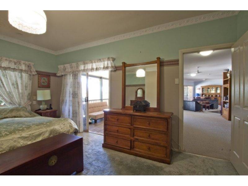 9 Megan Road, Southside QLD 4570