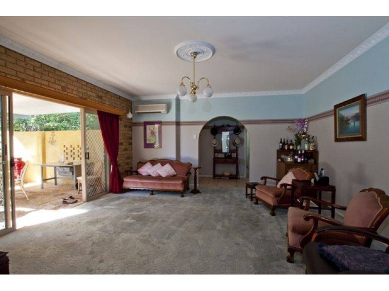 9 Megan Road, Southside QLD 4570