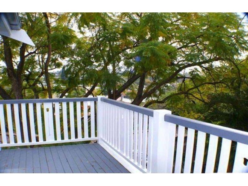 16 Calton Terrace, Gympie QLD 4570