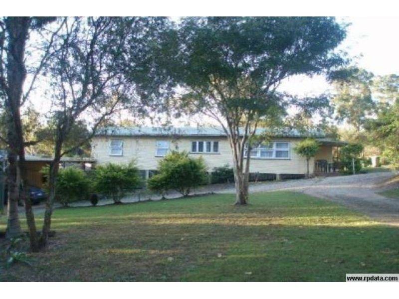 11 Old Goomboorian Road, Veteran QLD 4570