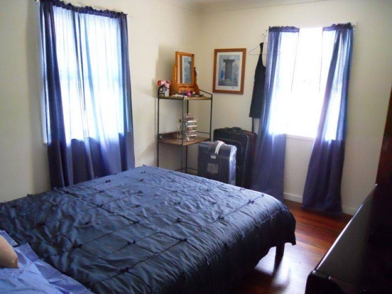 11 Old Goomboorian Road, Veteran QLD 4570