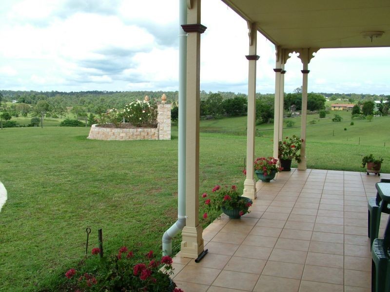 75 Robert Road, Chatsworth QLD 4570
