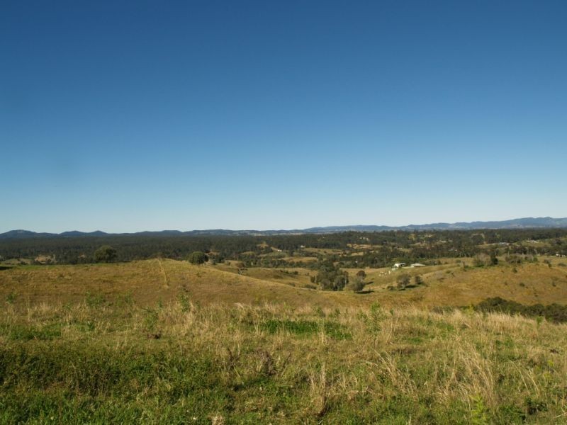 192 Percival Road, Chatsworth QLD 4570