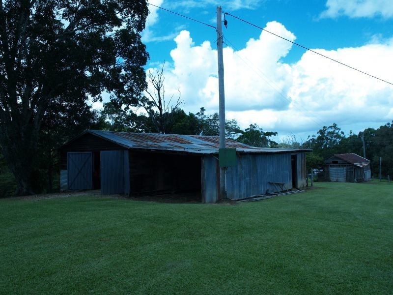 18 Robinsons Road, Kin Kin QLD 4571