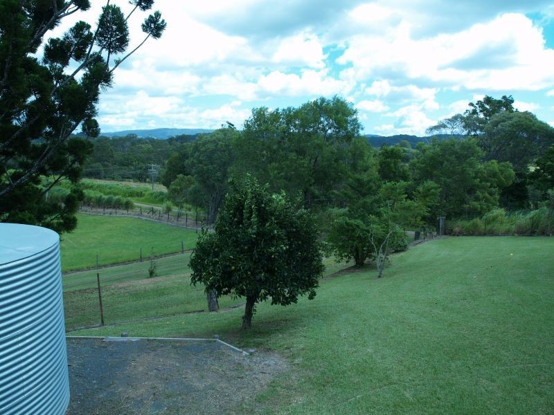 18 Robinsons Road, Kin Kin QLD 4571