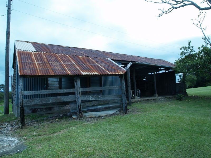 18 Robinsons Road, Kin Kin QLD 4571