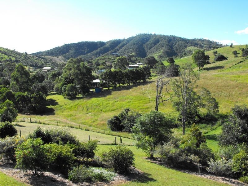 134 Allen Road, Chatsworth QLD 4570