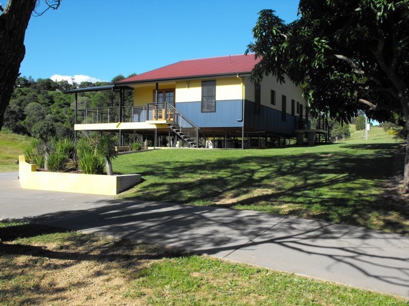 134 Allen Road, Chatsworth QLD 4570