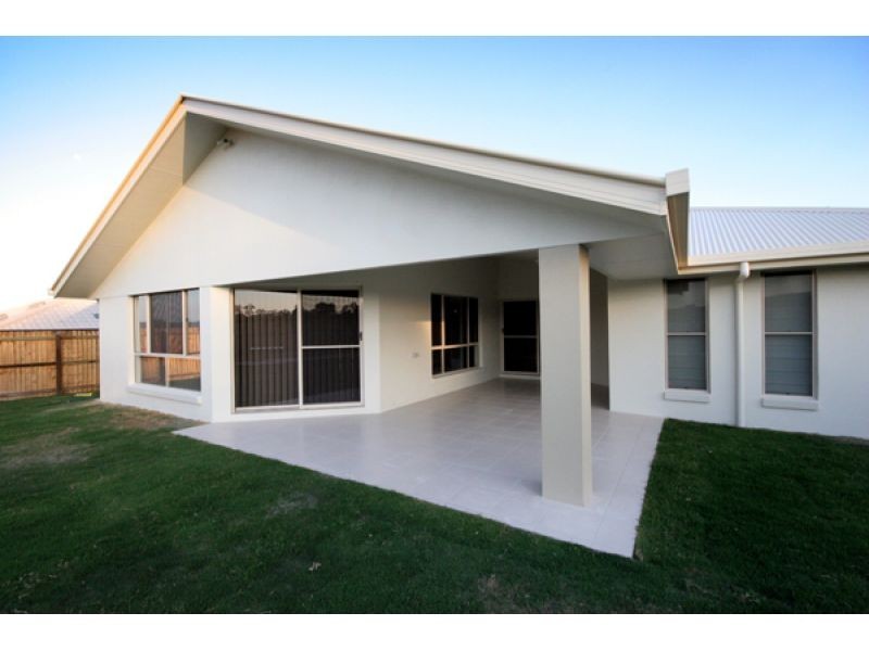 75 Gympie View Drive, Southside QLD 4570
