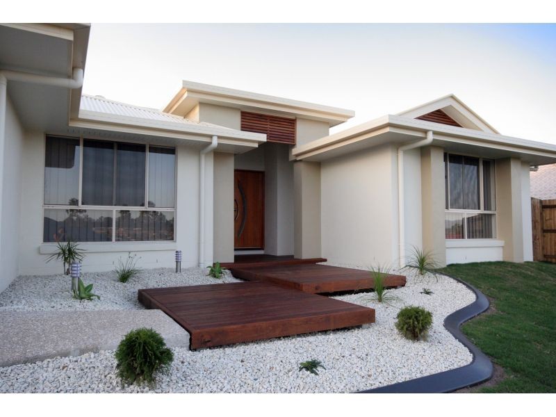 75 Gympie View Drive, Southside QLD 4570