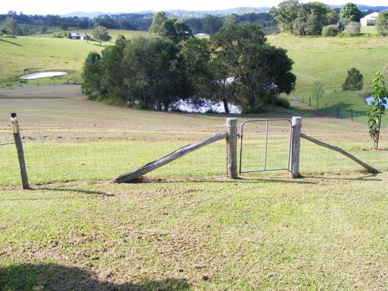 101 Lynch Road, East Deep Creek QLD 4570