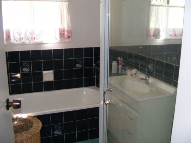 3 Loder Street, Southside QLD 4570