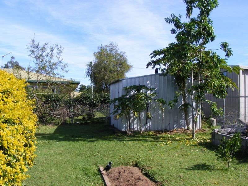 3 Loder Street, Southside QLD 4570