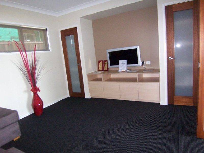 17 PREMIER Avenue, Jones Hill QLD 4570