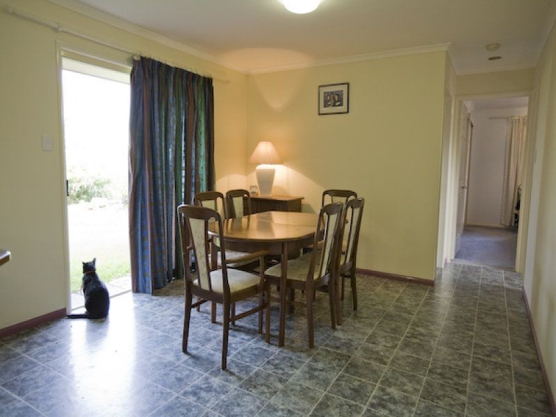 11 CHARLES Place, Curra QLD 4570