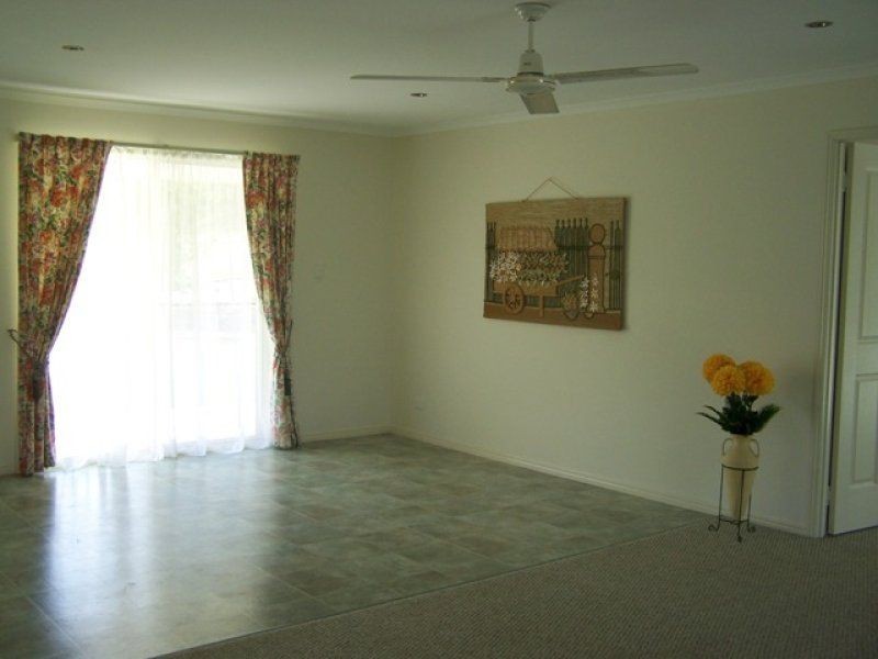 98 LYNNE Drive, Curra QLD 4570