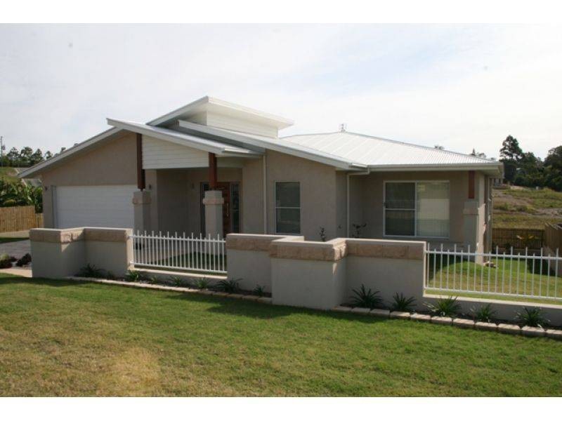 20 HEIGHTS Drive, Gympie QLD 4570
