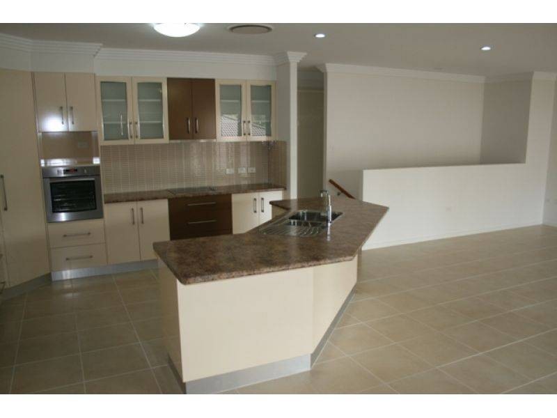 20 HEIGHTS Drive, Gympie QLD 4570