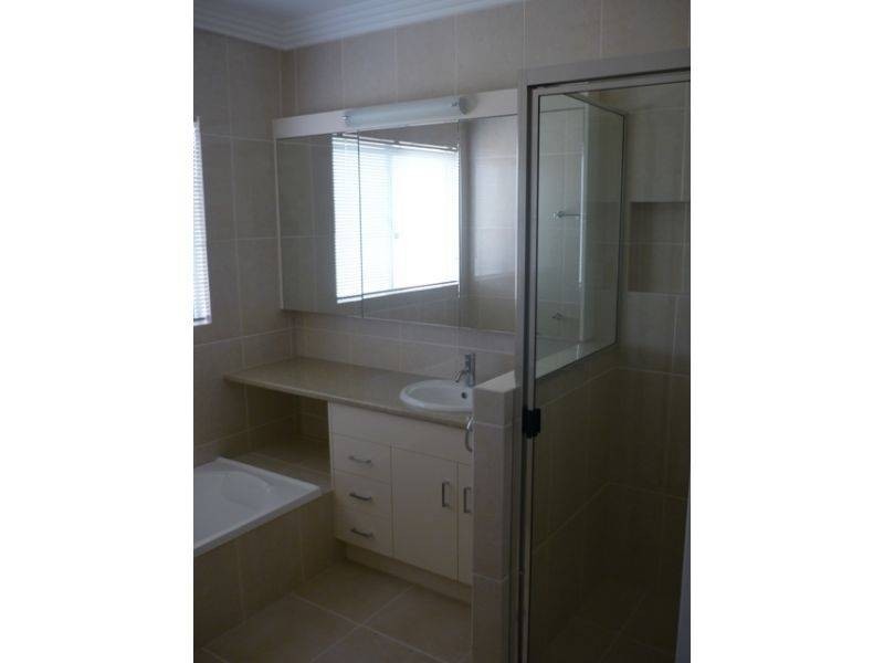 20 HEIGHTS Drive, Gympie QLD 4570