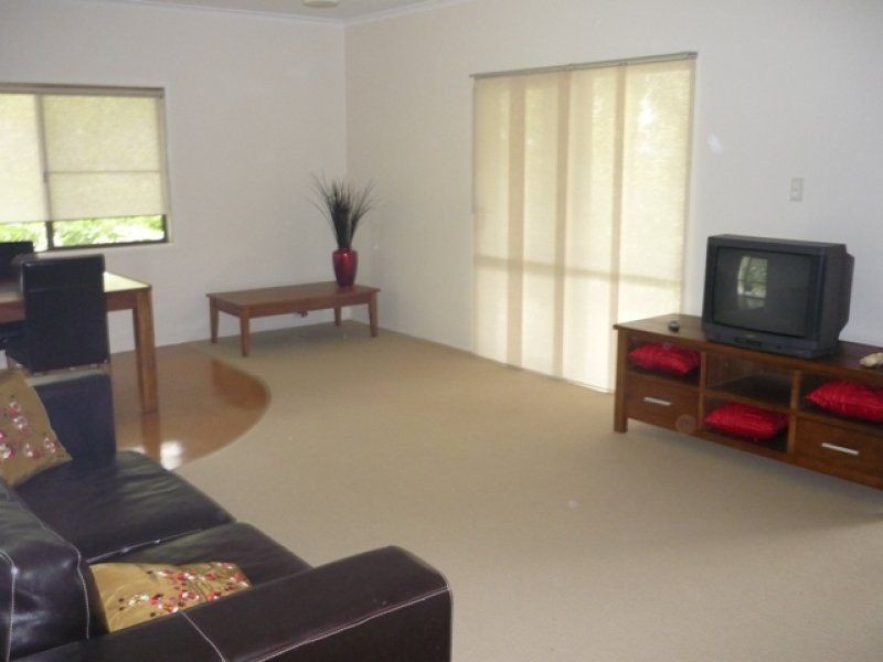 105 GLENBAR Road, The Palms QLD 4570