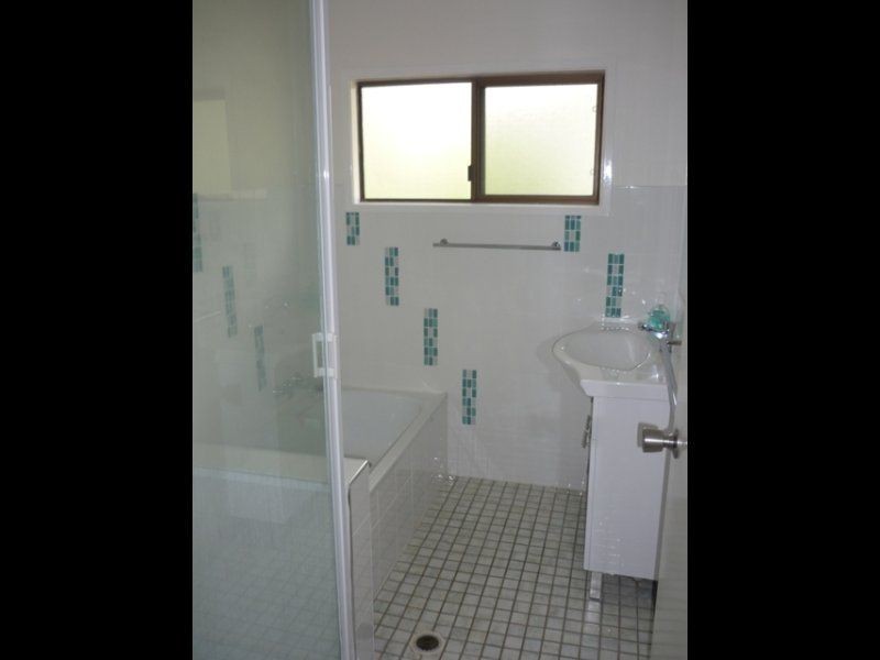 105 GLENBAR Road, The Palms QLD 4570