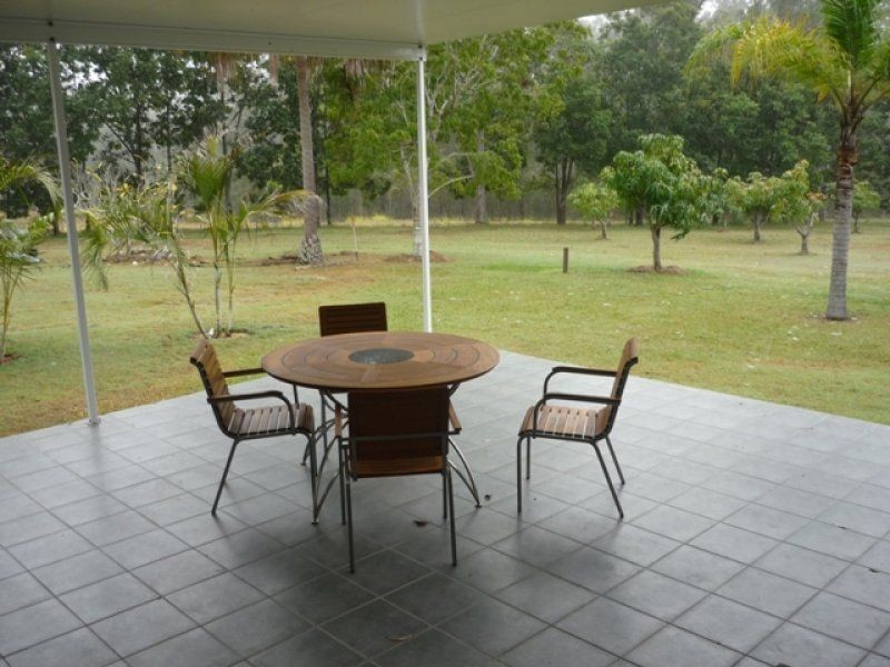105 GLENBAR Road, The Palms QLD 4570