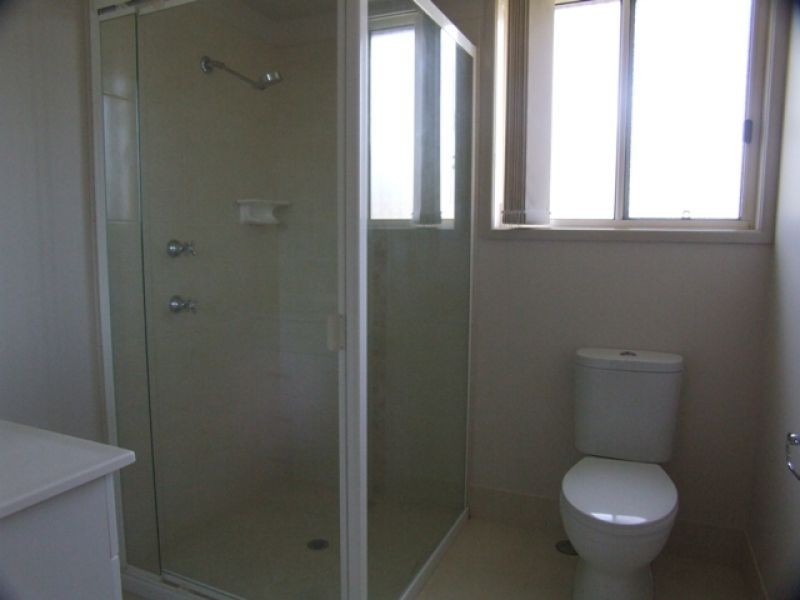 9 Decker Place, Southside QLD 4570