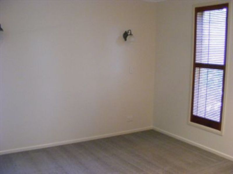 14 Australia Drive, Southside QLD 4570