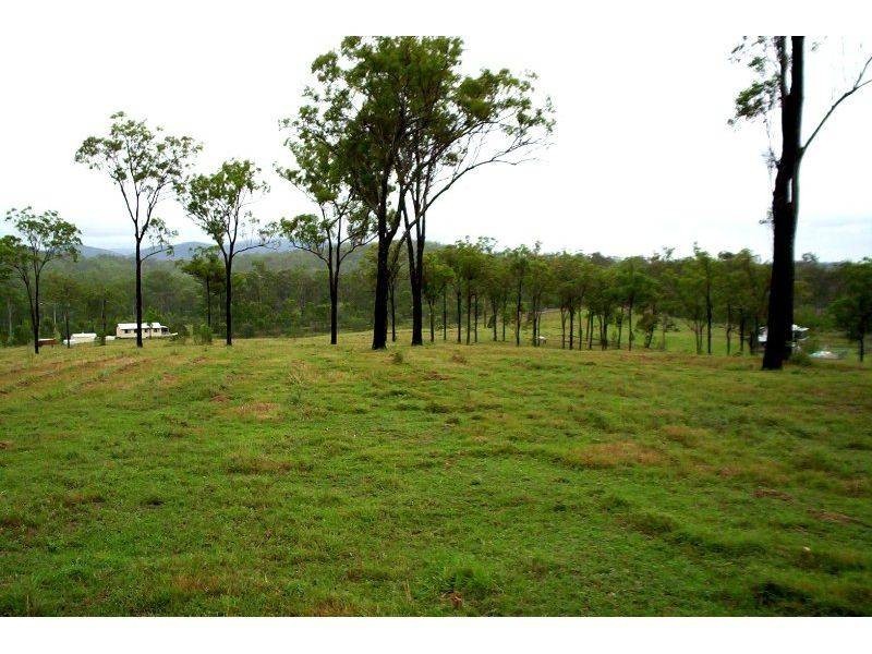 8 Andrews Road, Woolooga QLD 4570