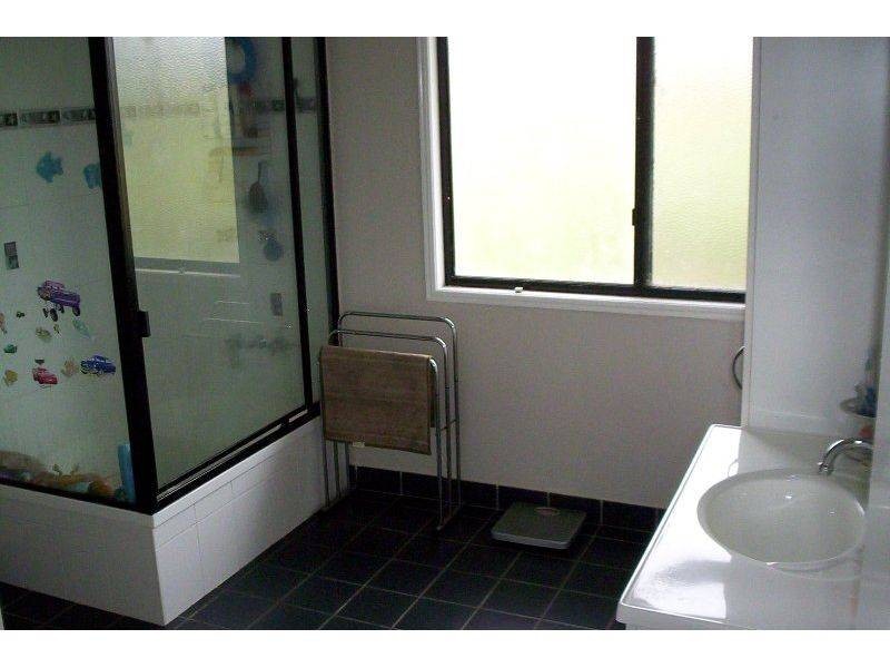 8 Andrews Road, Woolooga QLD 4570