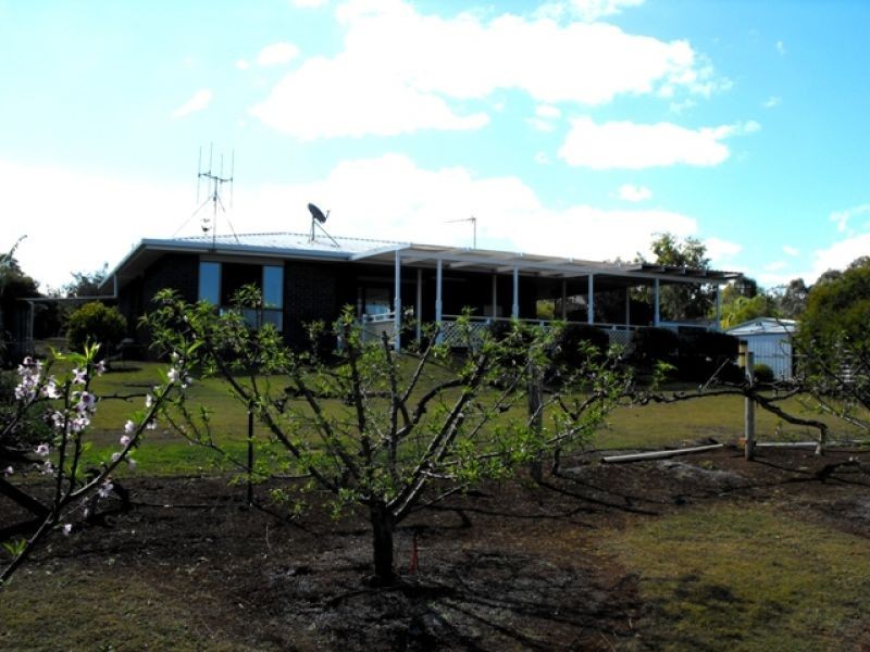 32 Limestone Drive, Widgee QLD 4570
