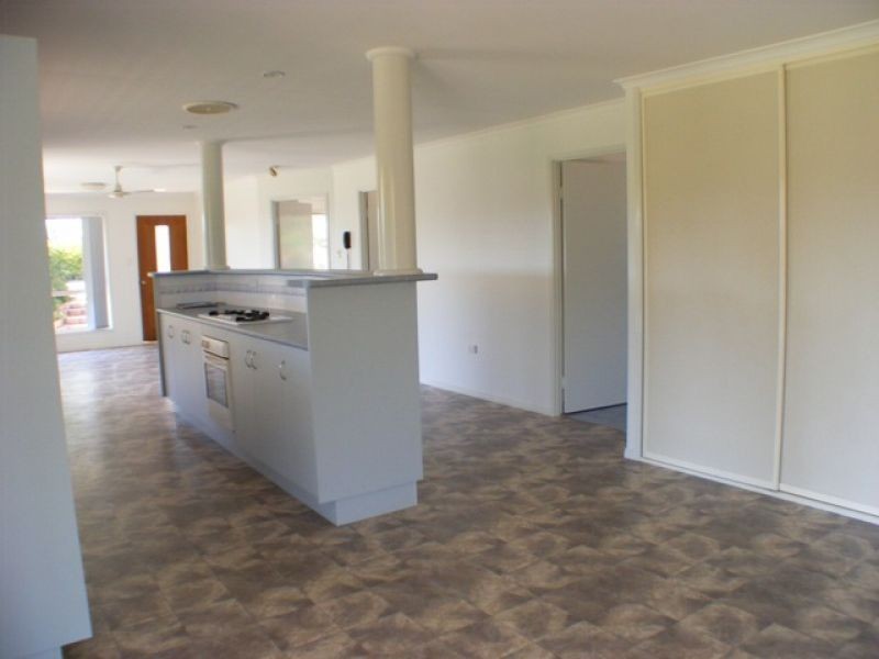 19 Taylor Road, Veteran QLD 4570